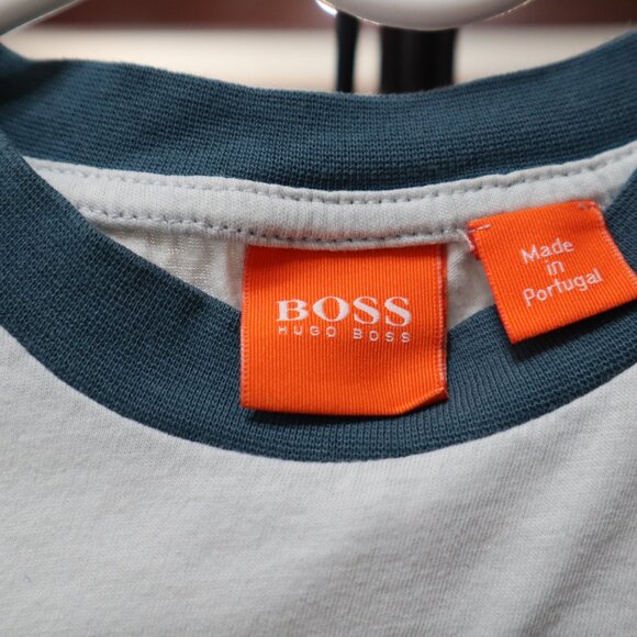 Kids Hugo Boss Vintage Blue Cadillac T-Shirt - Small - Picture 6 of 12